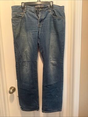 Joe Fresh Men's Straight Leg Jeans in Blue Wash
